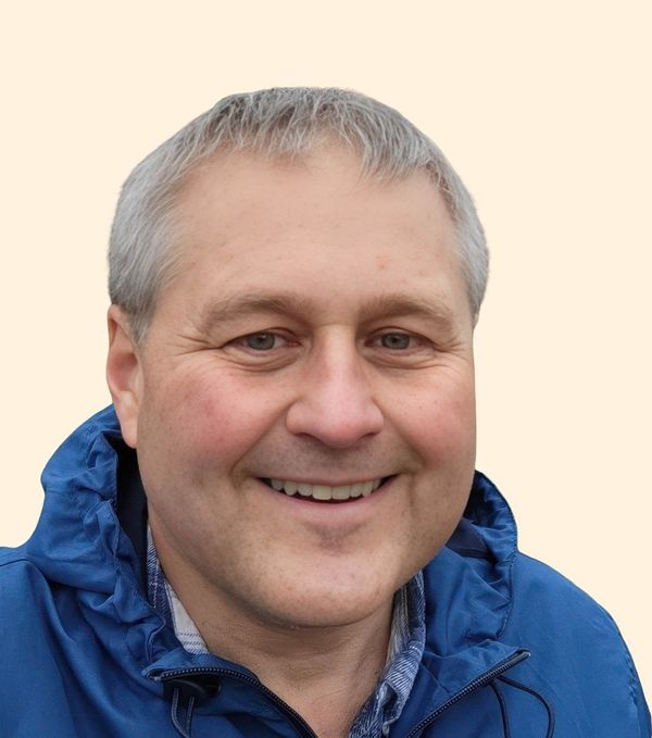 Bradley Brown, Therapist