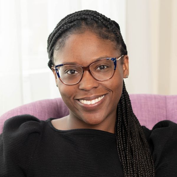 Aaliyah Mathis, Therapist