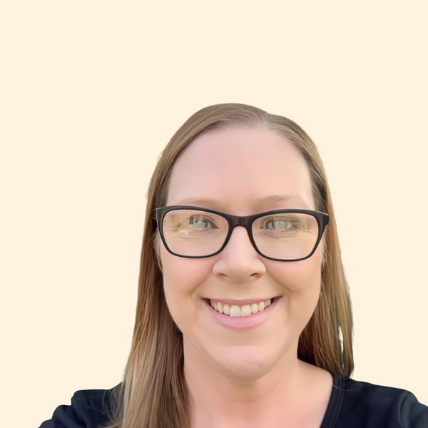 Sarah Appleton, Therapist
