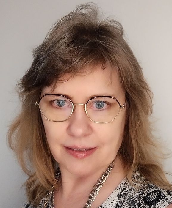 Jennifer Mixson, Therapist