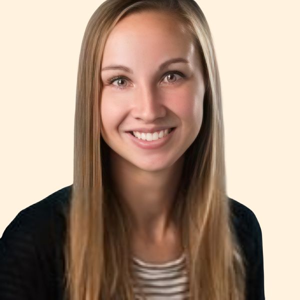 Hannah Poore, Therapist