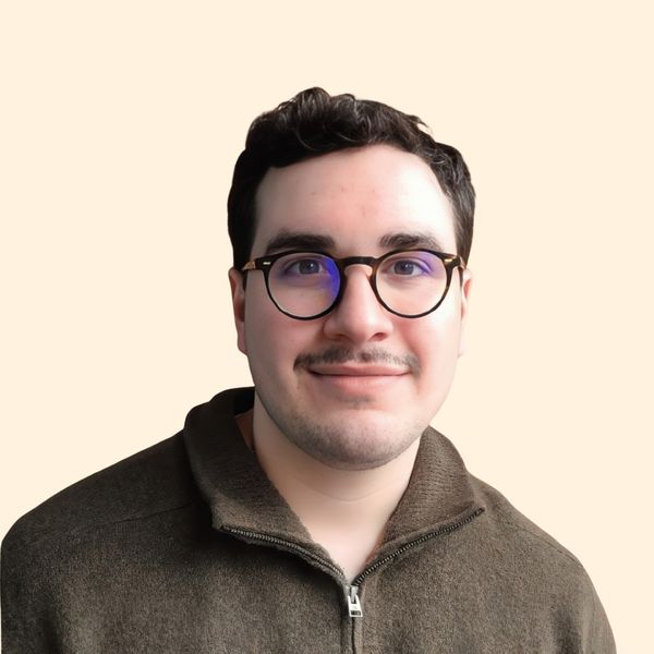 Alex Viglis, Therapist