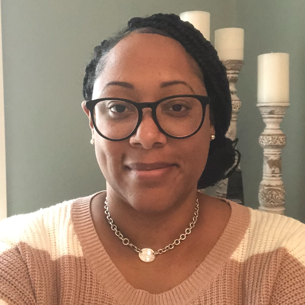 Erin Spencer, Therapist