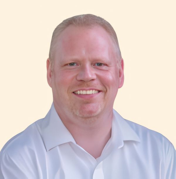 Daniel Auerbach, Therapist