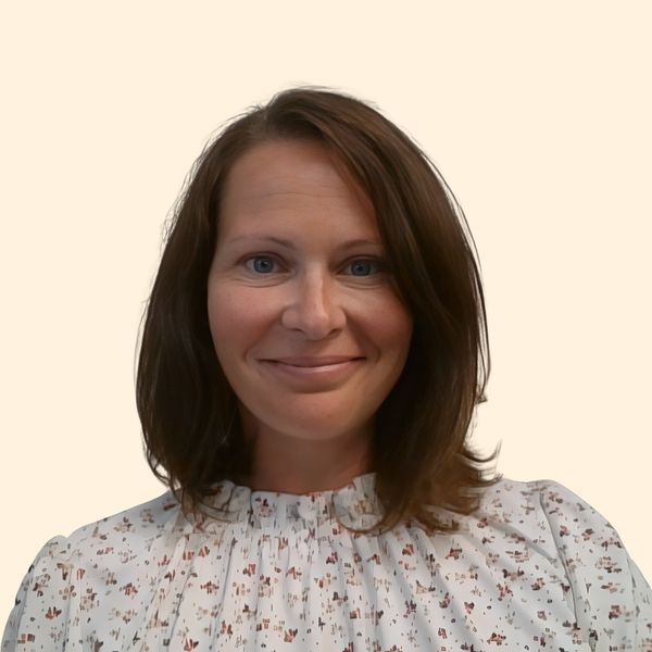 Holly Ameen, Therapist