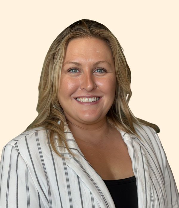 Brianna Allen, Therapist
