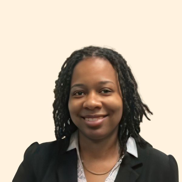 Nichelle Jones, Therapist