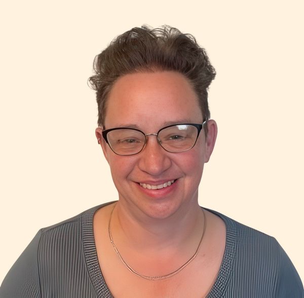 Deborah Brozewski, Therapist