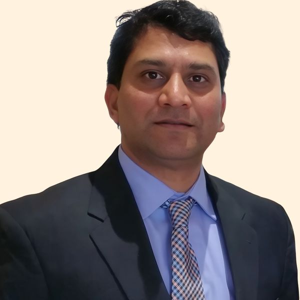 Omar Pinjari, Psychiatrist