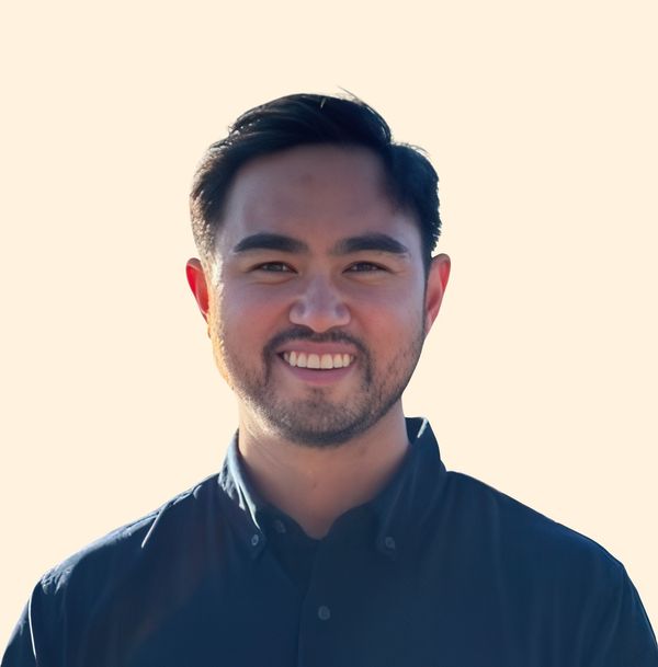 Bryan Rowell Mendoza, Therapist