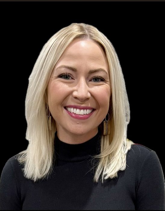 Alicia Pace, Therapist