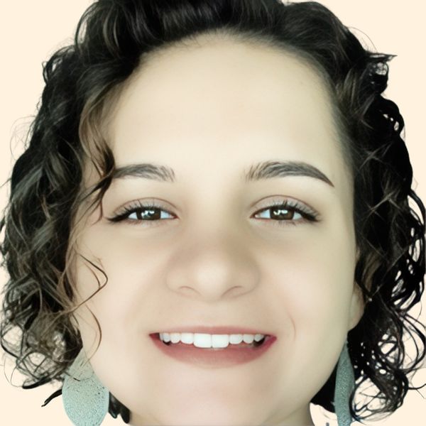 Sarah Balogh, Therapist