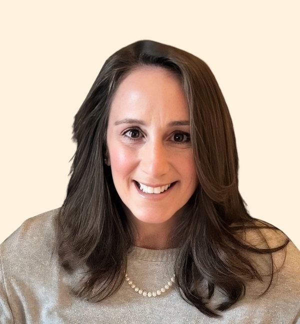 Jennifer Gaul, Therapist