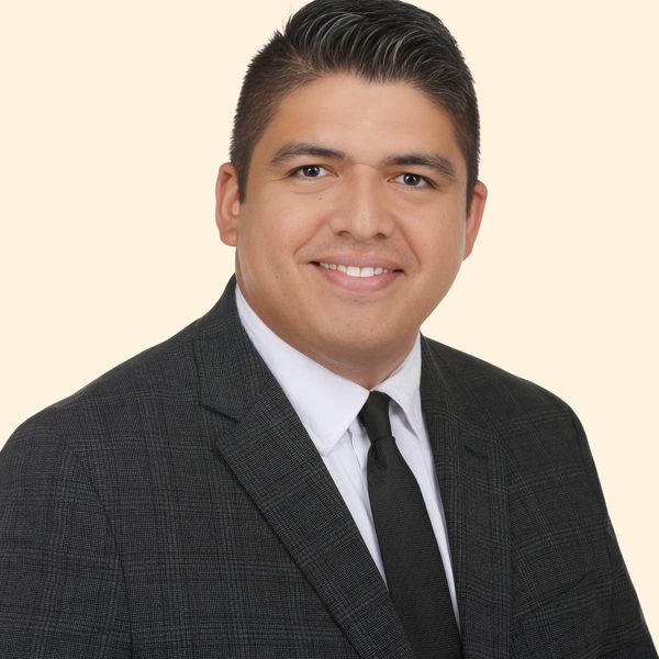 Ivan Herrera, Therapist