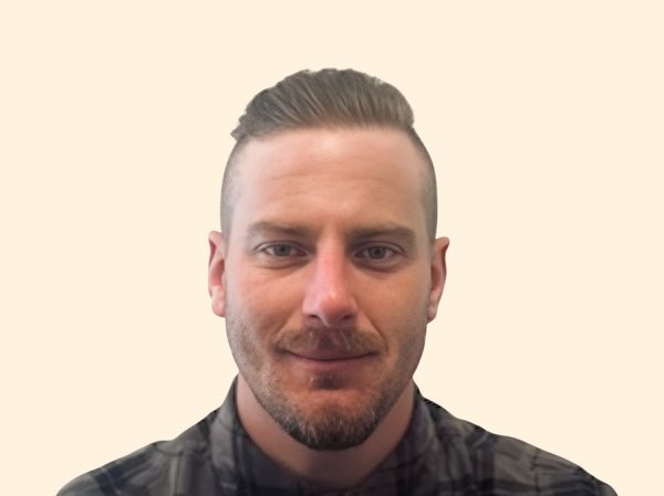 Johnny Sperzel, Therapist
