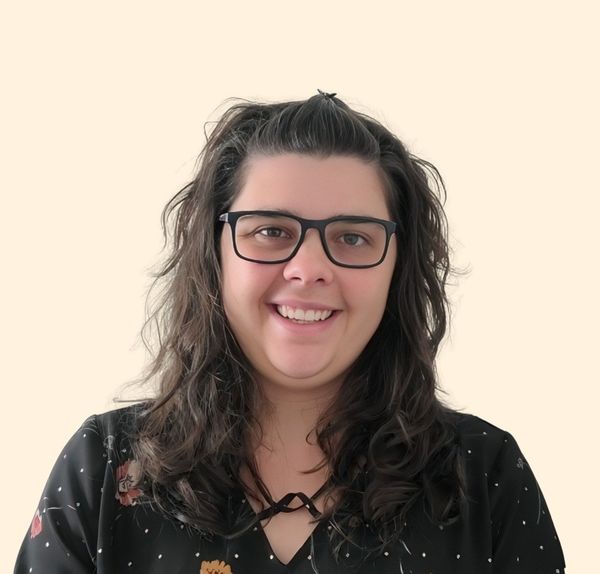 Kayla Hill, Therapist