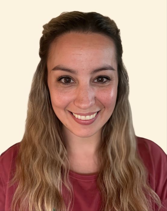 Makenzie Hetu, Therapist