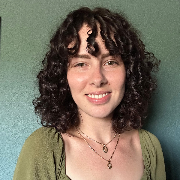 Gwen Lyons, Therapy Clinician