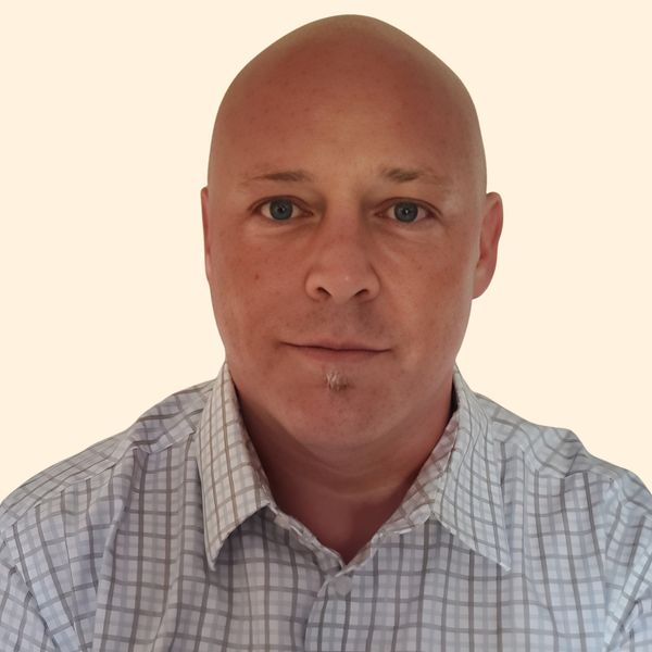 Jason Howard, Therapist