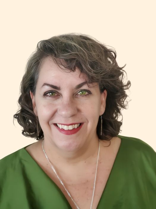 Judi Mitchell, Therapist
