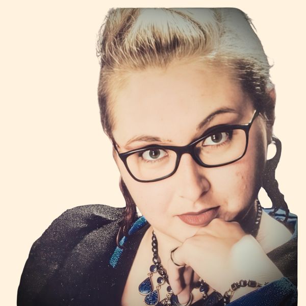 Jenn Swing, Therapist