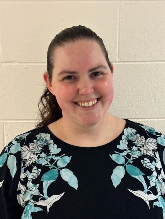 Alyssa Shadbolt, Therapist