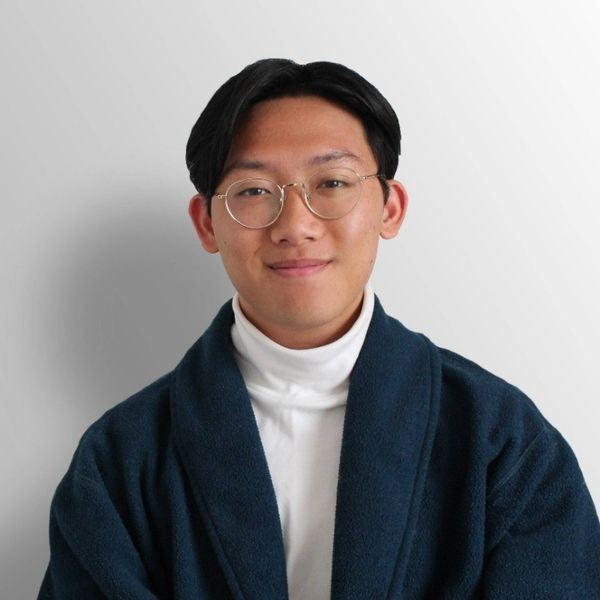 Khai Hoang, Therapist