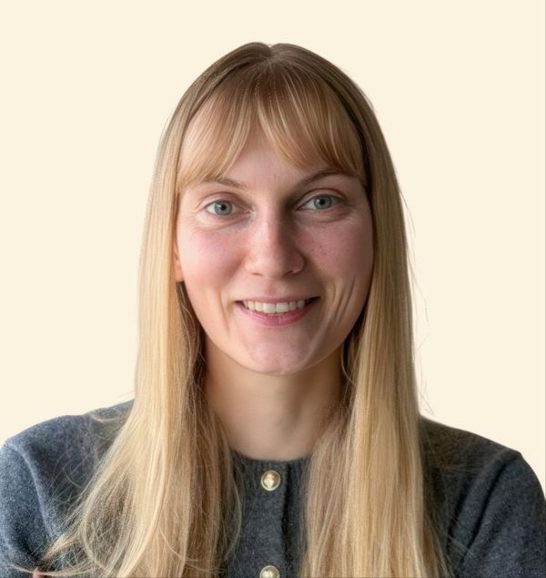 Aleksandra Dziczkaniec, Therapist