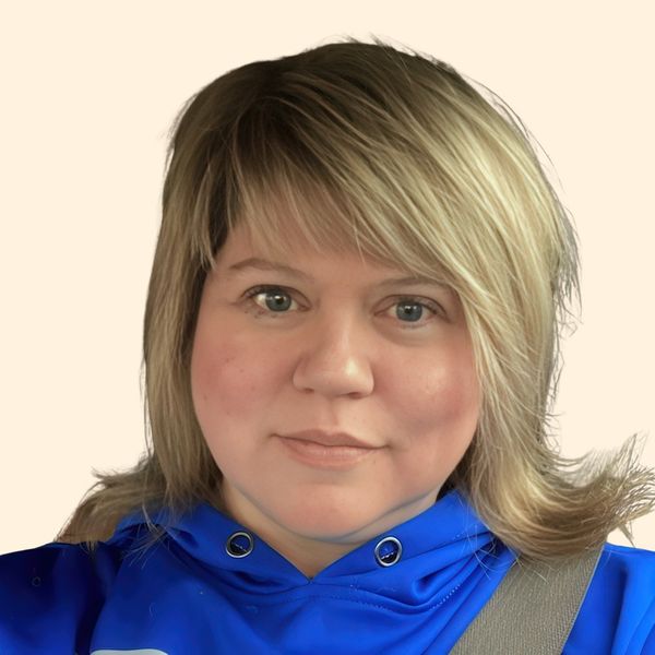 Lisa Bryant, Therapist