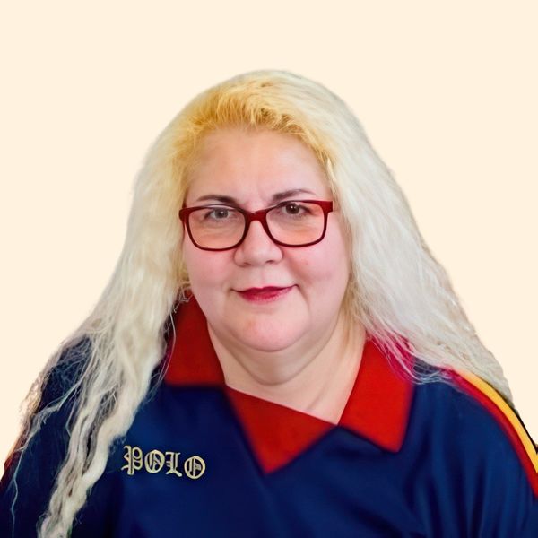 Lilia Sandoval, Therapist