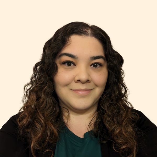 Marissa Farrow, Therapist