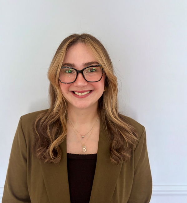 Brittany Tracz, Therapist
