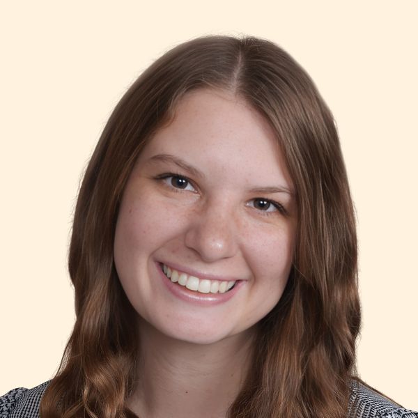 Carly Krupat, Therapist