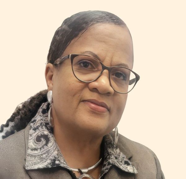 Dominique Nerestan, Therapist
