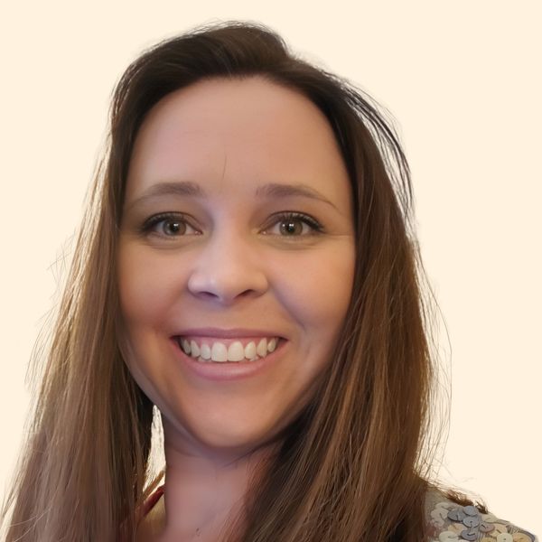 Lisa Sloan, Therapist