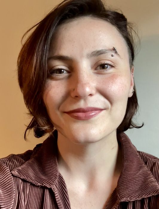 Savanah White, Therapist