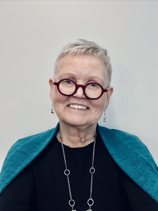 Paula Anderson, Therapist