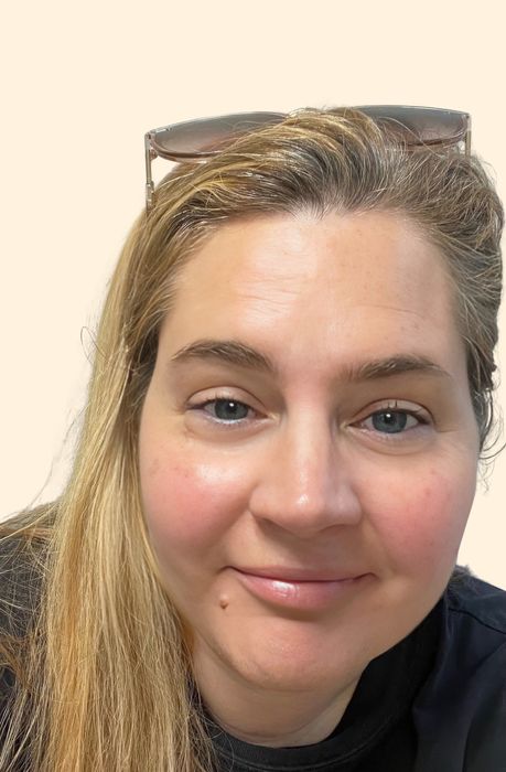 Erika Berrio, Therapist