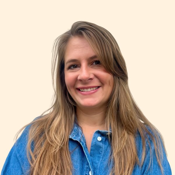 Savannah Howe, Therapist