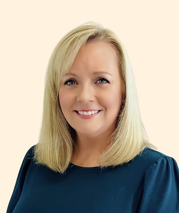 Amy Mosher, Therapist