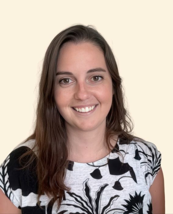 Jessica Sims, Therapist