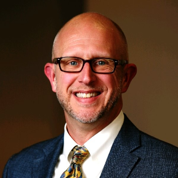 Dan Voss, Therapist