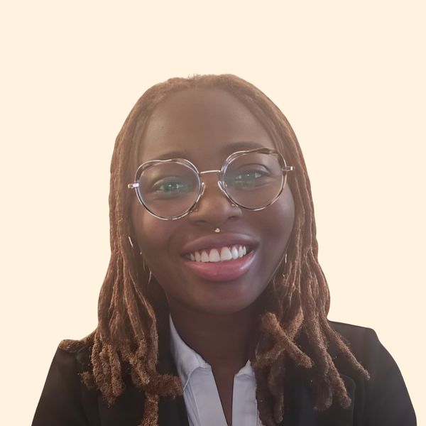 Modinat Showemimo, Therapist