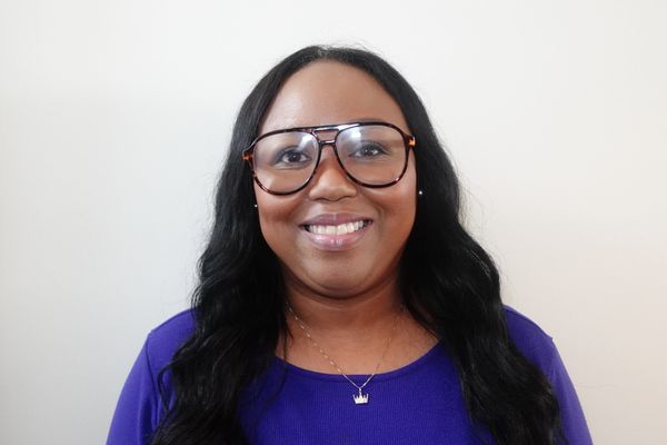 Shanda Higgins, Therapist
