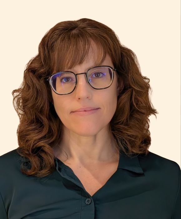 Meghan Kirk, Therapist