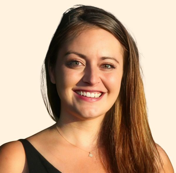 Ali Consolo, Therapist