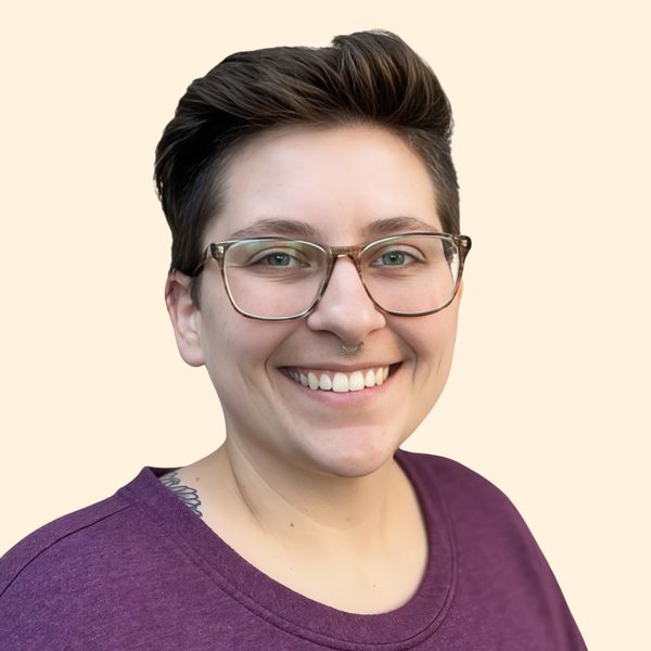 Sophia Savage, Therapist