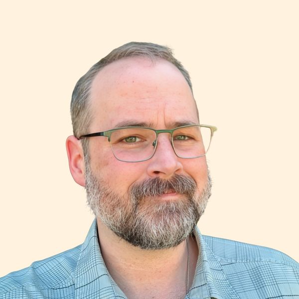 Blake Wallace, Therapist