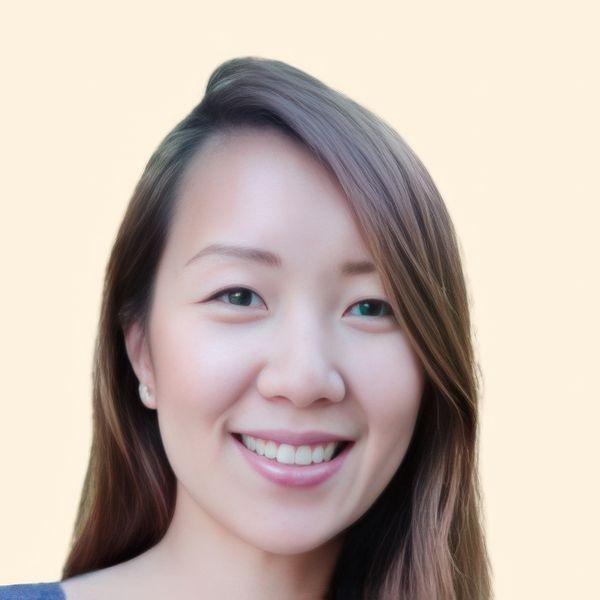 Tracey Lee, Therapist
