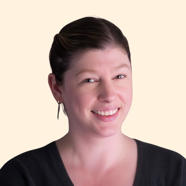 Cailin B Welch, Therapist